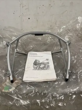 71607699573 Bmw D2 Oem R1200r 06-10 Windscreen Holder 71607699573 Bmw D2 Oem R1200r 06-10 Windscreen Holder