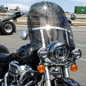 6031-17-qh Fatecim 17 Inch Smoke Detachable Windshield Windscreen Wind Splitter For Harley Flhr Flhrxs