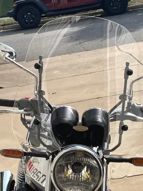 A8202a Givi 8206a Windshield And Mounting Hardware