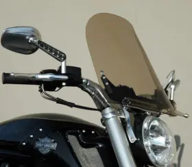 10-1217cgs Harley-davidson Windvest Windshield V-rod / Gun Smoke 16 Inch #
