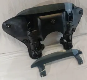 57000703 Harley-davidson Genuine Inner Fairing W 2 Inch Windshield And Hardware