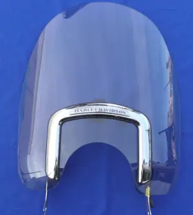 57400200 Harley-davidson Genuine Cvo Softail Deluxe Windshield With Garmin Mount 2005-2017