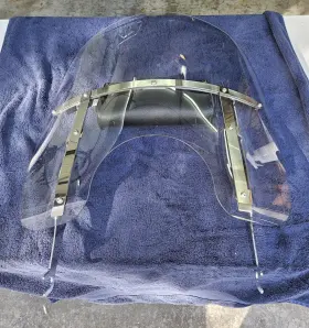 57400328 Harley-davidson Softail King Size Detachable Windshield