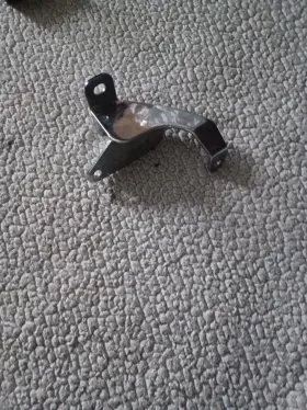 58076 Harley-davidson 88a Windshield Bracket Right Nos