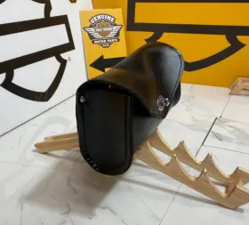 58308-95 Harley-davidson 46247 Oem Softail Dyna Sportster Bar And Shield Leather Windshield Tool Bag