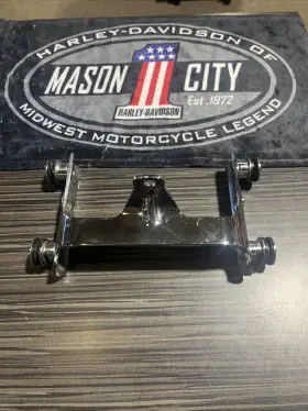 58907-96 Harley-davidson Heritage Springer Detachable Windshield Mounting Bracket Oem
