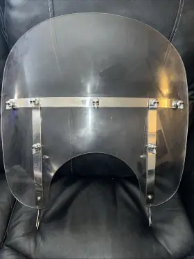 As6-m125-c Harley-davidson 94-23 Touring Road King 28 Inch Clear Splitter Windshield Skulls