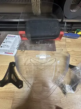 08r70-mkw-d00 Honda - Nc750x- Tall Windscreen