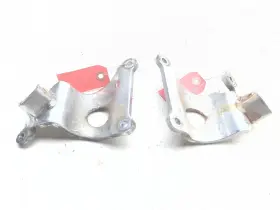 08r80-mz5-100 Honda 94-03 Magna 750 Vf750c Rear Left Right Passenger Foot Peg Bracket Set