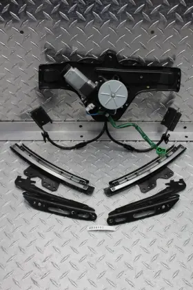 64170-mcs-g01 Honda 2007 St1300 Front Adjustable Windscreen Motor
