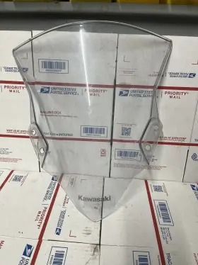 Ws-095 Kawasaki Ninja 400 Oem Windshield