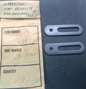 N285000001 National Cycle 82-3353 Vtg.nos Headlight Stud Bracket Early Qty 2
