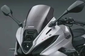 94600-25840 Suzuki Touring Windscreen Smoked Tint 2024-25 Gsx-8r Genuine Oem