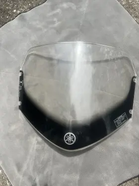 1b7-y2881-11-00 Yamaha Genuine Oem 06-08 Morphous Cp250 Windshield With Graphic