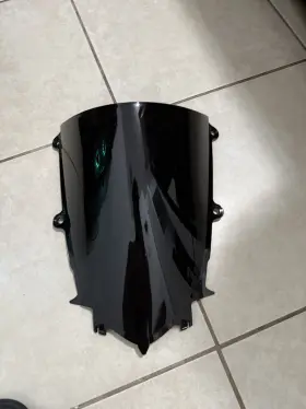 Yamaha 20-543-19 Windshield R7 2022-2025 In Color Black