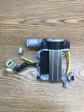 5jw-83306-01-00 Yamaha Fjr1300 2003-2005 Drive Unit Windshield Motor Part #