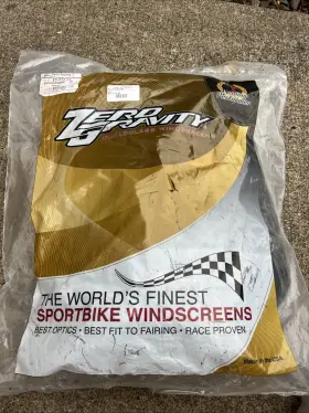 23-212-42 Zero Gravity 23-212-02 Sport Touring Windscreen Smoke